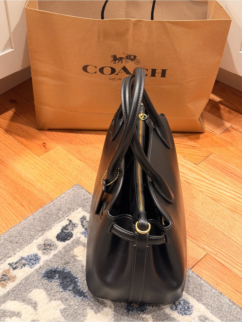 NWOT Coach EMPIRE 28 Black Leather Satchel with Gold Hardware - Picture 4 of 8